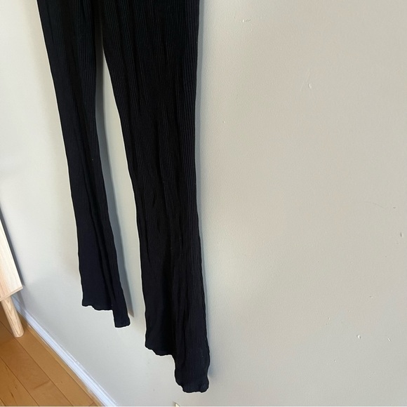 H&M Black Ribbed Flare Pants - Picture 6 of 7